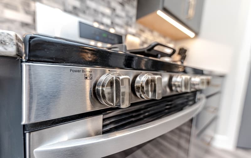 Electric vs Gas Ovens: Which Is Best For Baking Bread?