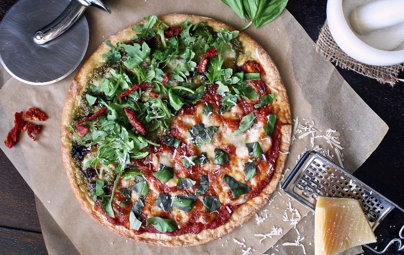 flat-pizza-on-table